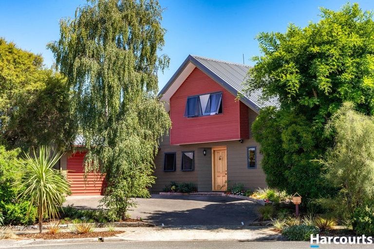 Photo of property in 13 Moreland Place, Mapua, 7005