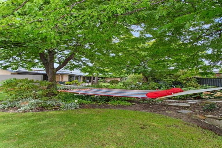 Photo of property in 17 Chamberlain Lane, Rangiora, 7400