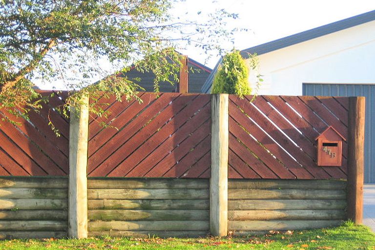 Photo of property in 47a Langdale Avenue, Paraparaumu, 5032