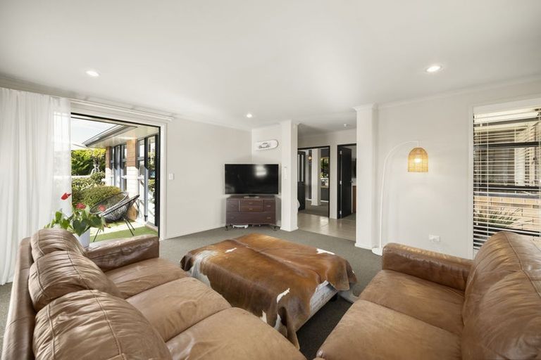 Photo of property in 1 Savannah Place, Rototuna North, Hamilton, 3210