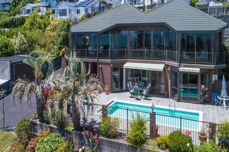 Photo of property in 11 Richardson Street, Britannia Heights, Nelson, 7010