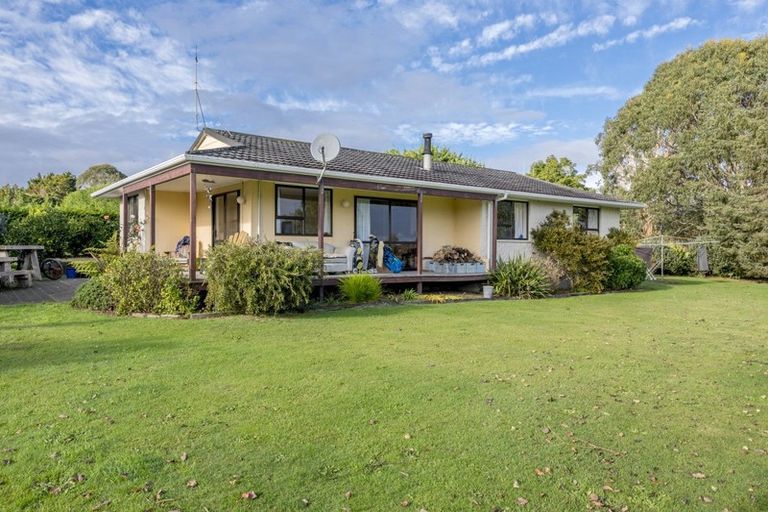 Photo of property in 24 Taylors Road, Otaki, 5583