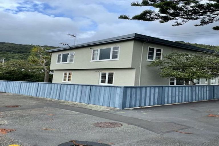 Photo of property in 9 Nikau Street, Eastbourne, Lower Hutt, 5013