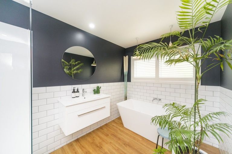 Photo of property in 3 Waimarama Court, Roslyn, Palmerston North, 4414