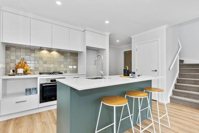 Photo of property in 1/18 Pickering Crescent, Chedworth, Hamilton, 3210