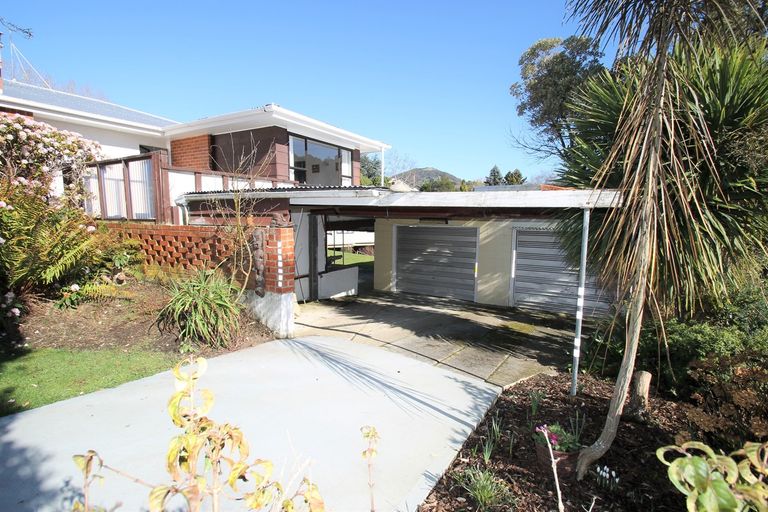 Photo of property in 63 Martin Road, Fairfield, Dunedin, 9018