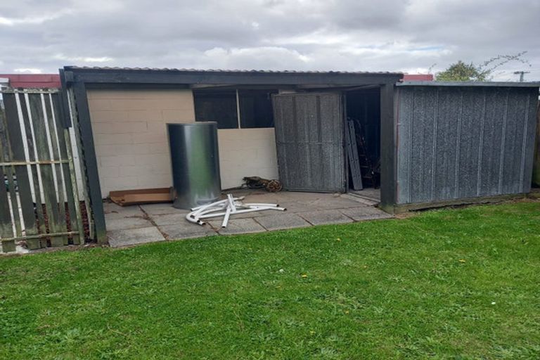 Photo of property in 2/28 Brixton Street, Islington, Christchurch, 8042