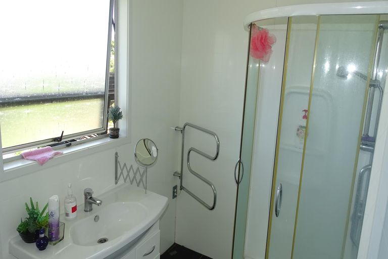 Photo of property in 9 Arnwood Street, Manurewa, Auckland, 2102