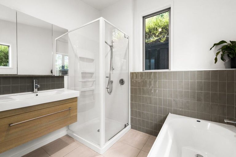 Photo of property in 37 Margaret Avenue, Havelock North, 4130