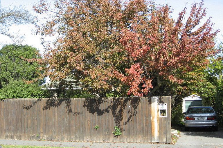 Photo of property in 121 Maidstone Road, Ilam, Christchurch, 8041