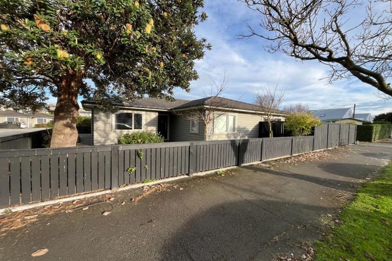 Photo of property in 30 Ranfurly Street, Hokowhitu, Palmerston North, 4410