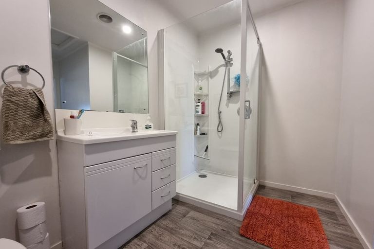 Photo of property in 69a Hartford Crescent, Totara Park, Upper Hutt, 5018