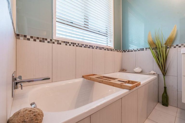 Photo of property in 79a Spenser Street, Milton, 9220