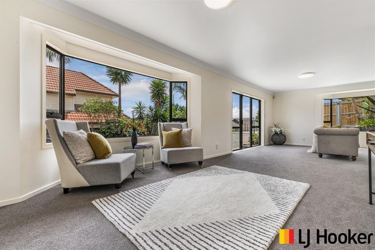 Photo of property in 38 Wairere Road, The Gardens, Auckland, 2105