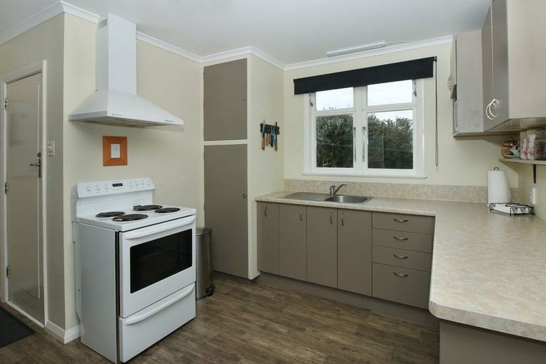 Photo of property in 15 Severn Terrace, Roslyn, Palmerston North, 4414