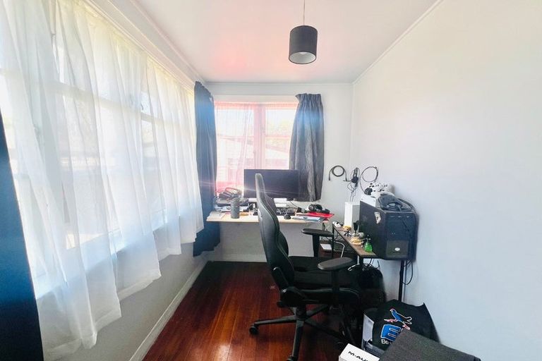 Photo of property in 73 Jollie Street, Linwood, Christchurch, 8062