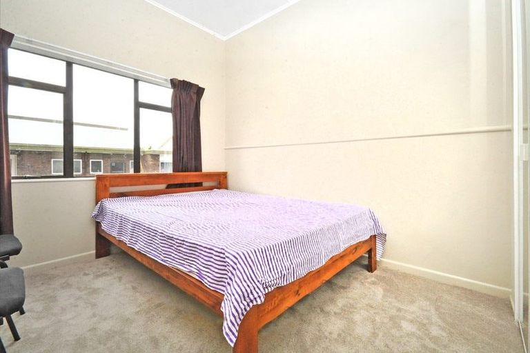 Photo of property in 12a Sturdee Road, Manurewa, Auckland, 2102