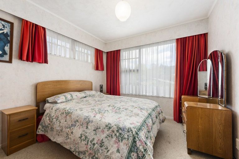 Photo of property in 3 Dowling Grove, Silverstream, Upper Hutt, 5019