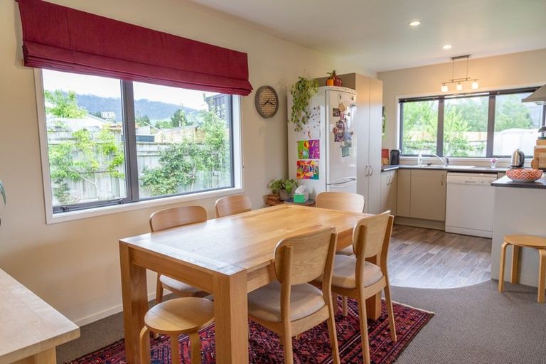 Photo of property in 10 Ngahana Place, Turangi, 3334