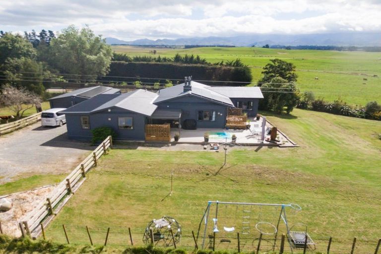 Photo of property in 54 Byrne Road, Takapau, 4287