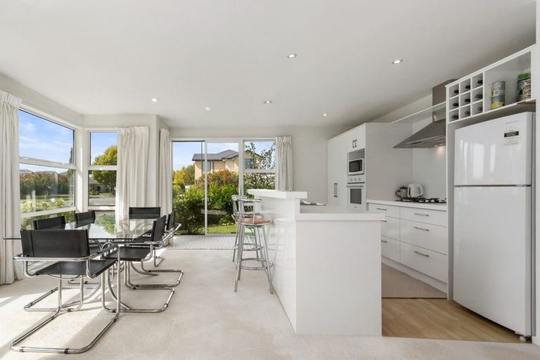 Photo of property in 2 Glen Oaks Drive, Northwood, Christchurch, 8051