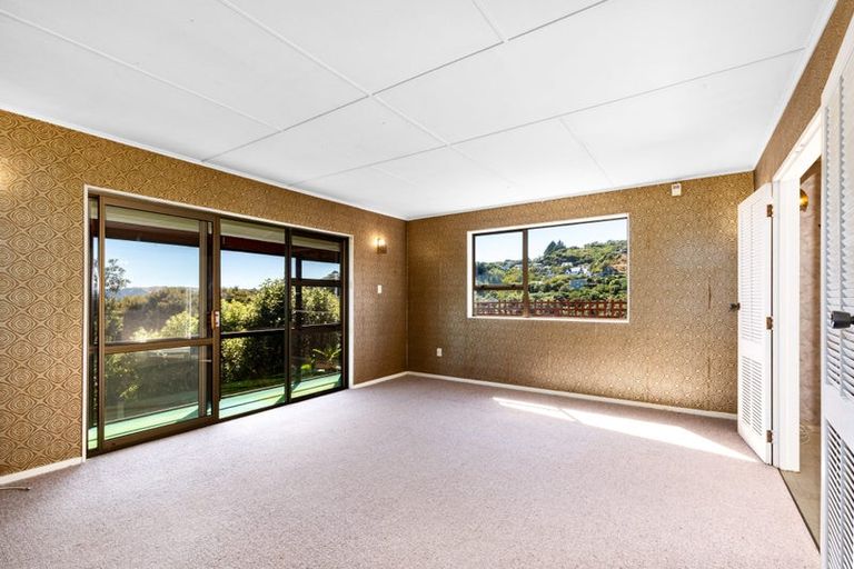 Photo of property in 49 Kinloch Place, Papakowhai, Porirua, 5024