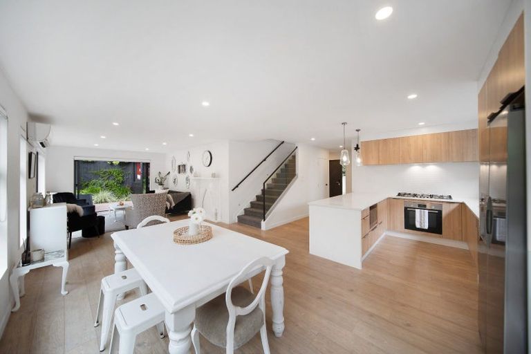 Photo of property in 40a Gills Road, Bucklands Beach, Auckland, 2014