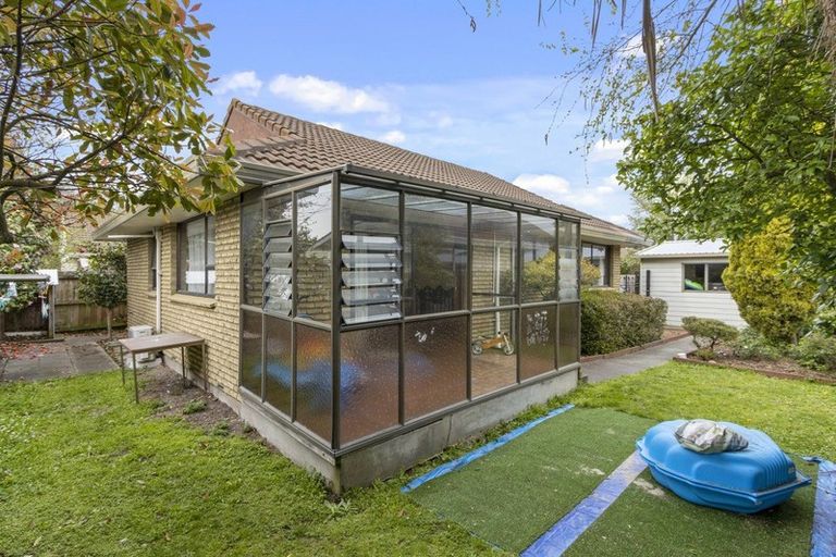 Photo of property in 4/82 Lincoln Road, Hillmorton, Christchurch, 8024