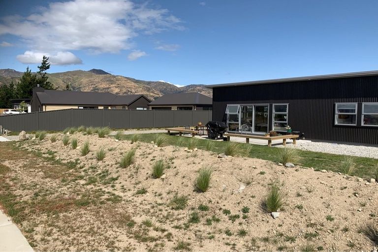 Photo of property in 29 Dingle Street, Lake Hawea, Wanaka, 9382