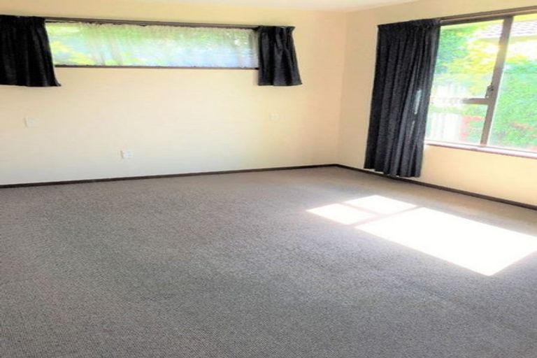 Photo of property in 15 Sayers Crescent, Ilam, Christchurch, 8041