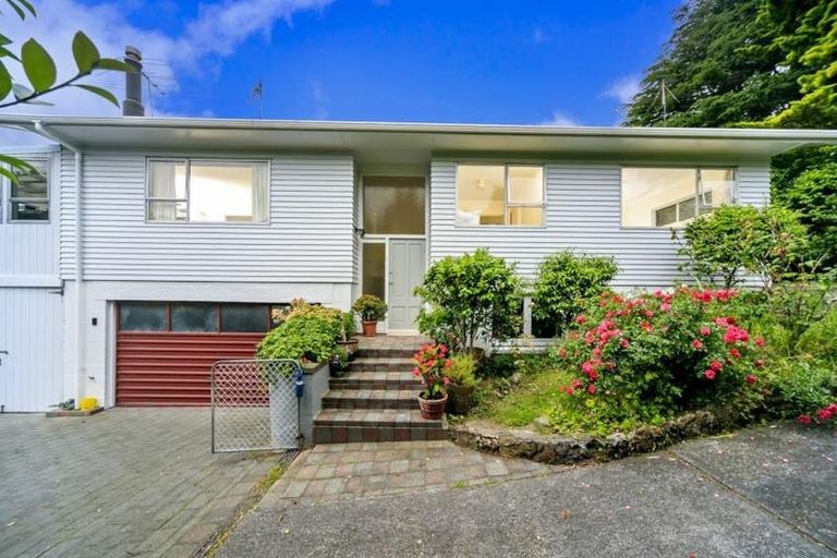 Photo of property in 57 Velma Road, Hillcrest, Auckland, 0627