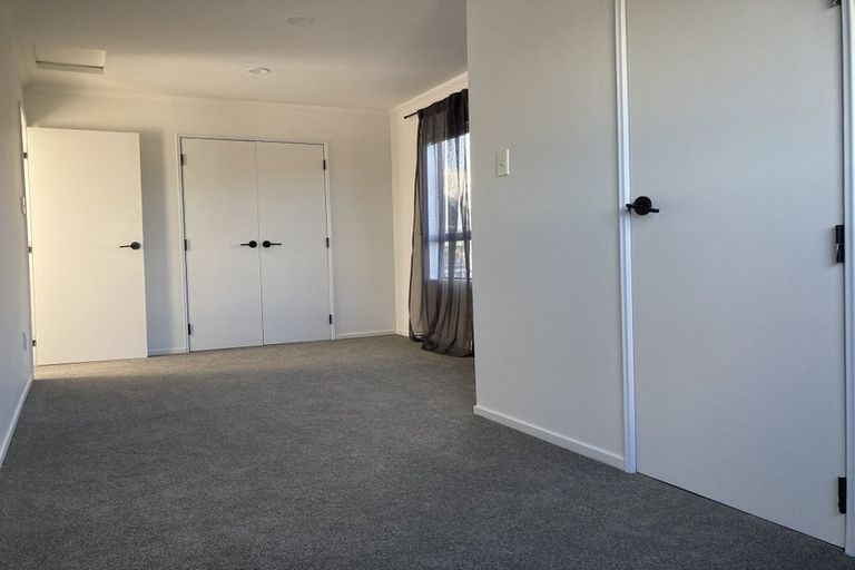 Photo of property in 13 Cobar Close, Maupuia, Wellington, 6022