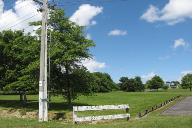 Photo of property in 194 Burnside Road, Ardmore, Papakura, 2582