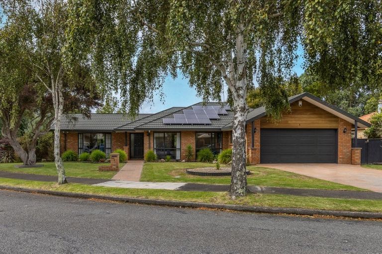 Photo of property in 6 Stella Court, Paraparaumu, 5032