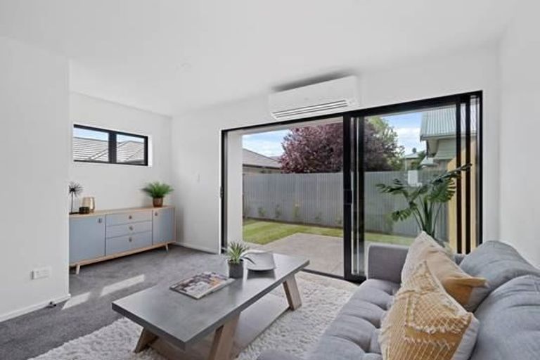 Photo of property in 17b Cross Street, Phillipstown, Christchurch, 8011