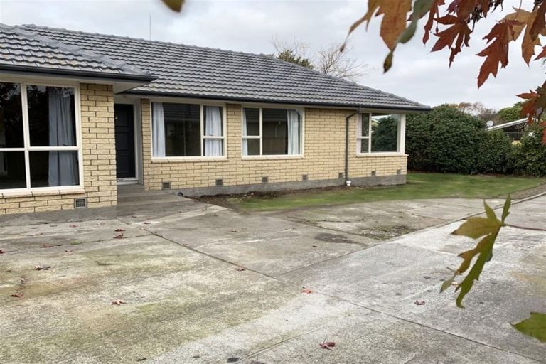 Photo of property in 13 Kathleen Crescent, Hornby, Christchurch, 8042