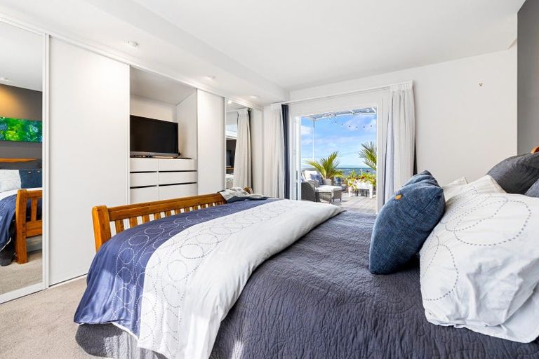 Photo of property in 1/28 Manly Esplanade, Browns Bay, Auckland, 0630