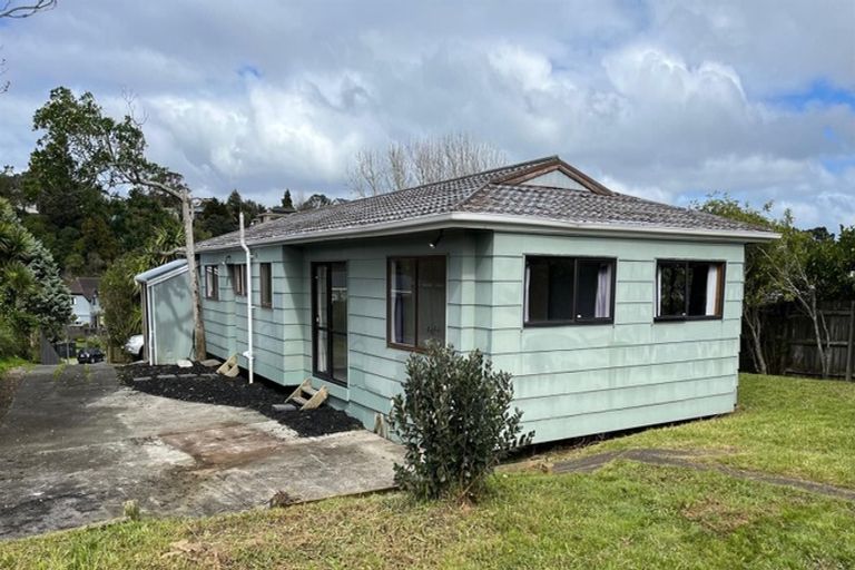 Photo of property in 13 Sispara Place, Beach Haven, Auckland, 0626
