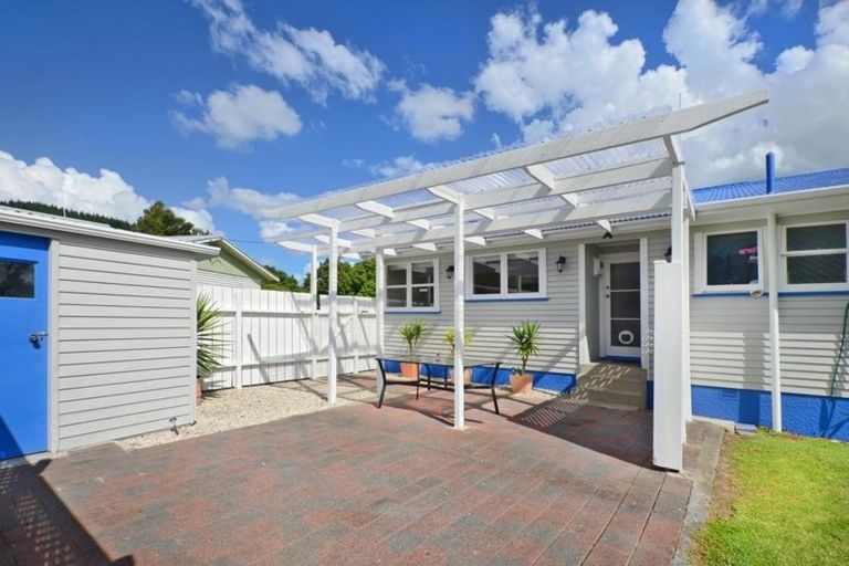 Photo of property in 30 Clark Street, Hikurangi, 0114