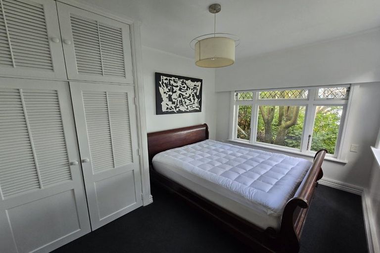 Photo of property in 4 Rangiora Avenue, Kaiwharawhara, Wellington, 6035