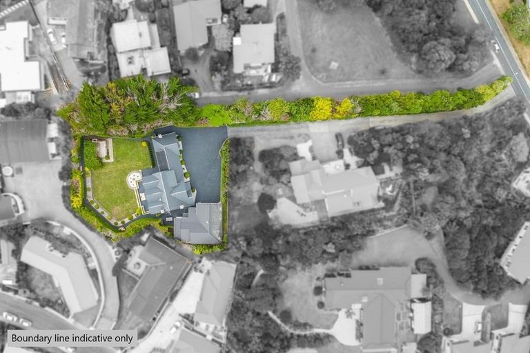 Photo of property in 29 Padnell Crescent, Paparangi, Wellington, 6037