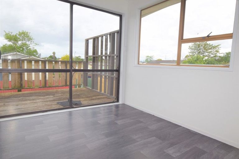 Photo of property in 5a Sena Place, Clover Park, Auckland, 2019