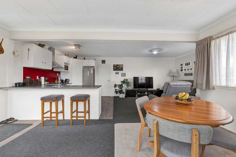 Photo of property in 140 Miranda Street, Stratford, 4332