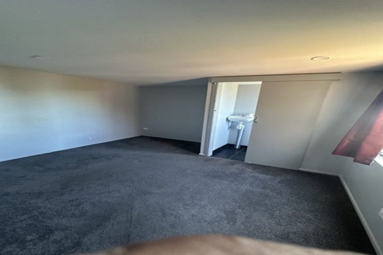 Photo of property in 4/13 Seabrook Avenue, New Lynn, Auckland, 0600