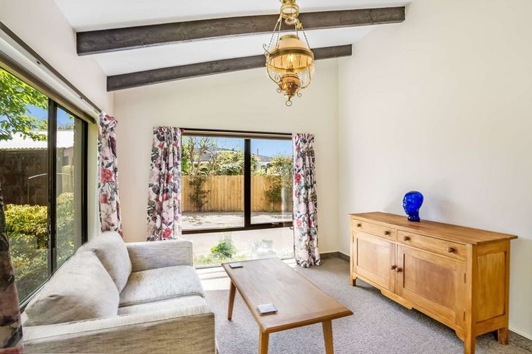 Photo of property in 10b Wedgewood Avenue, Cashmere, Christchurch, 8022