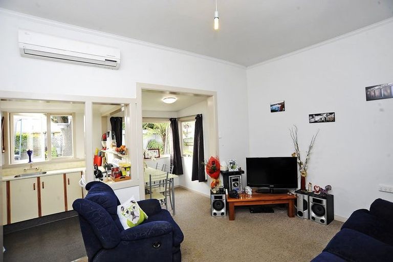 Photo of property in 141 Melbourne Street, South Dunedin, Dunedin, 9012