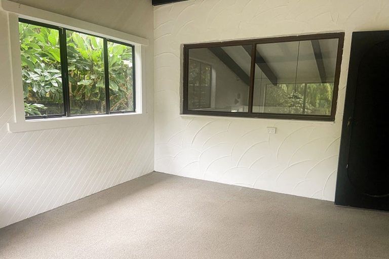 Photo of property in 130 Smart Road, Glen Avon, New Plymouth, 4372