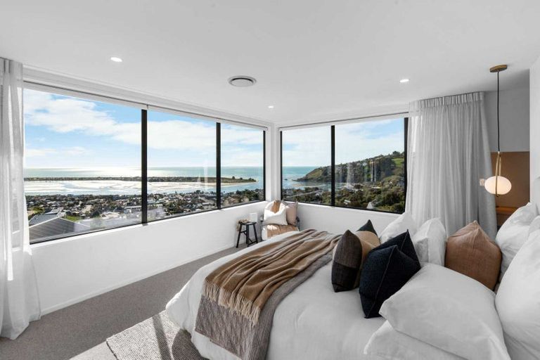 Photo of property in 6 Daring Lane, Redcliffs, Christchurch, 8081