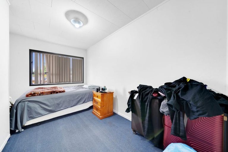 Photo of property in 42 Beaufort Place, Papatoetoe, Auckland, 2025