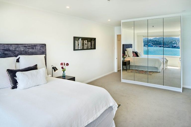 Photo of property in 3 Maida Vale Road, Roseneath, Wellington, 6011